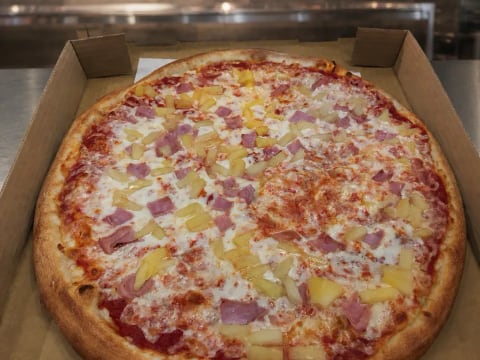 Hawaiian Pizza
