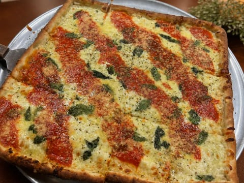 Grandmas Pizza